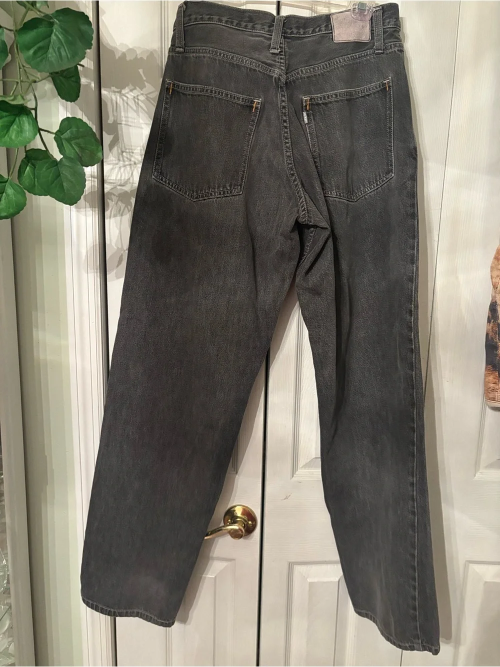 Vintage Silvertab Baggy Stonewashed Black Jeans w/2 Errors -SIZE 30-34-Good Cond